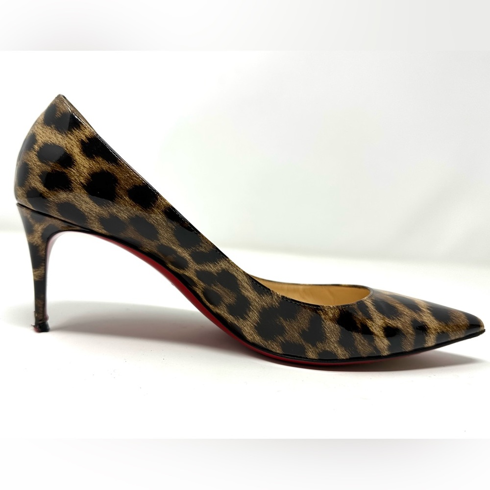 Christian LouBoutin pump